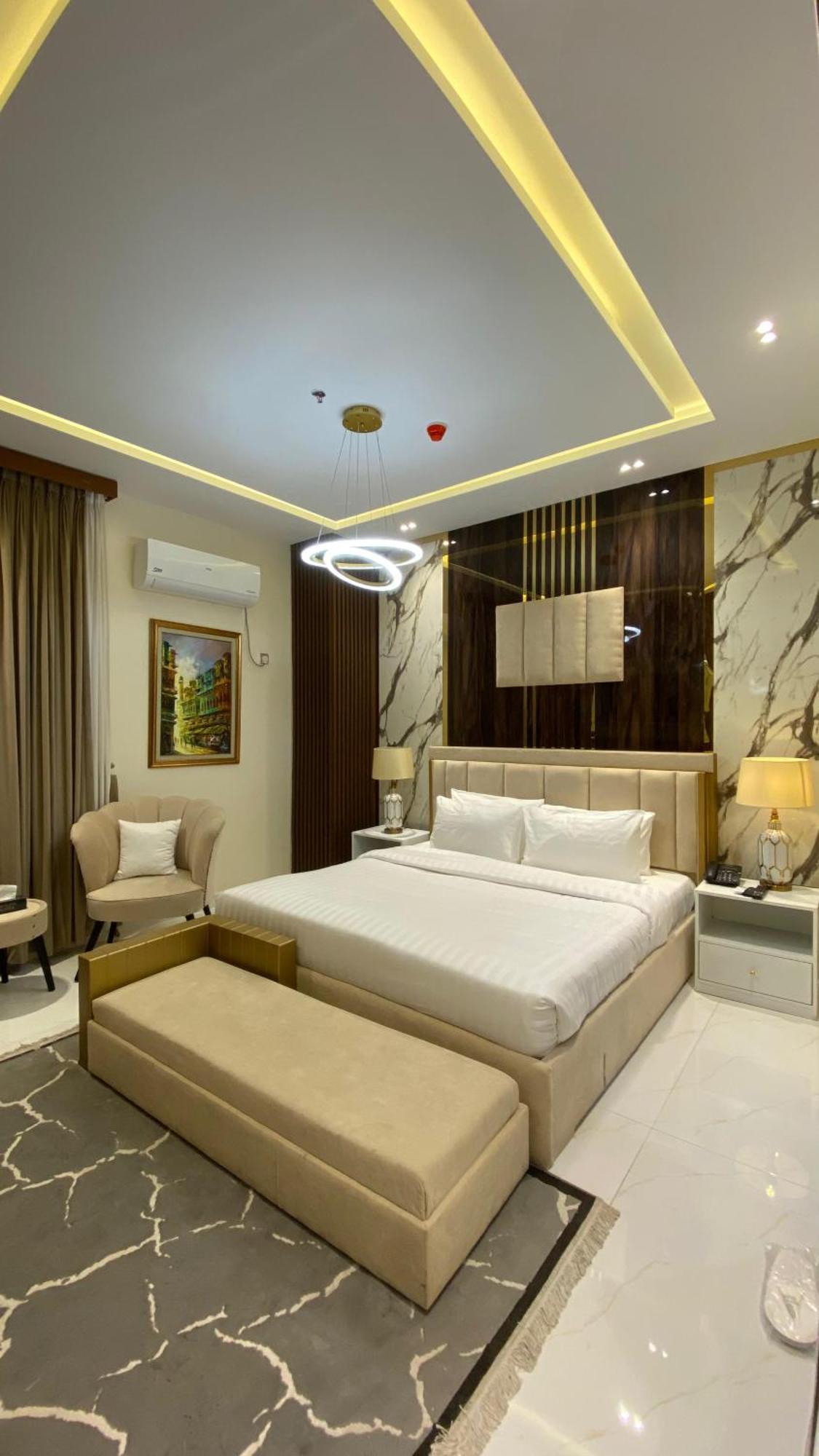 Pavilion Suites - Premium Aparthotel In Bahria Town Rawalpindi Exterior foto